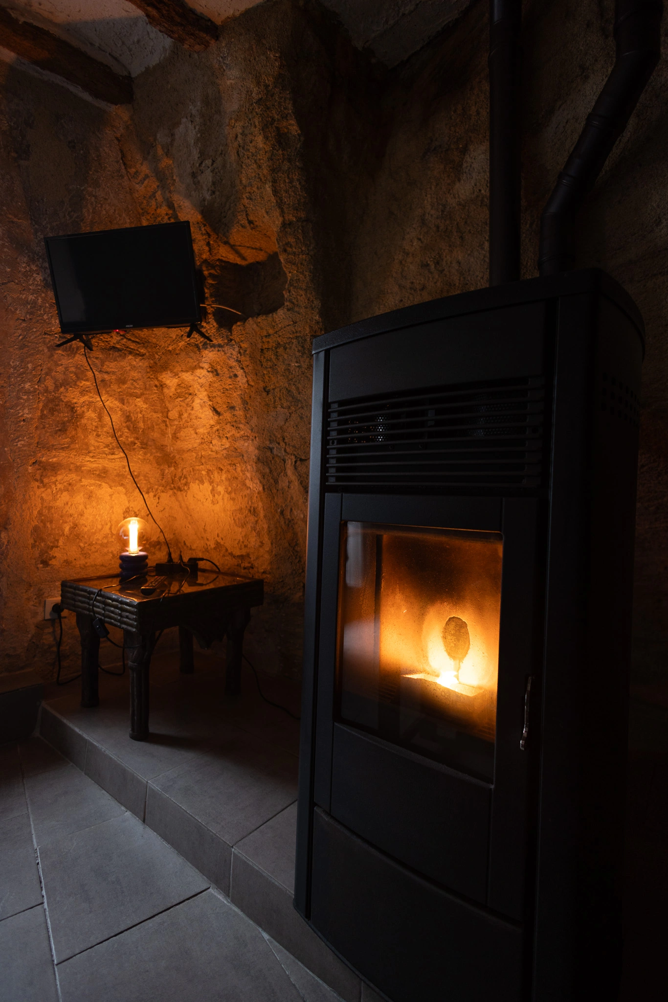 Poêle à granulés de la Rose Bleue aux Voûtes Oubliées